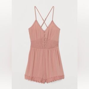 Women’s H&M‎ dusty rose sleeveless smock-detail romper size small NWT